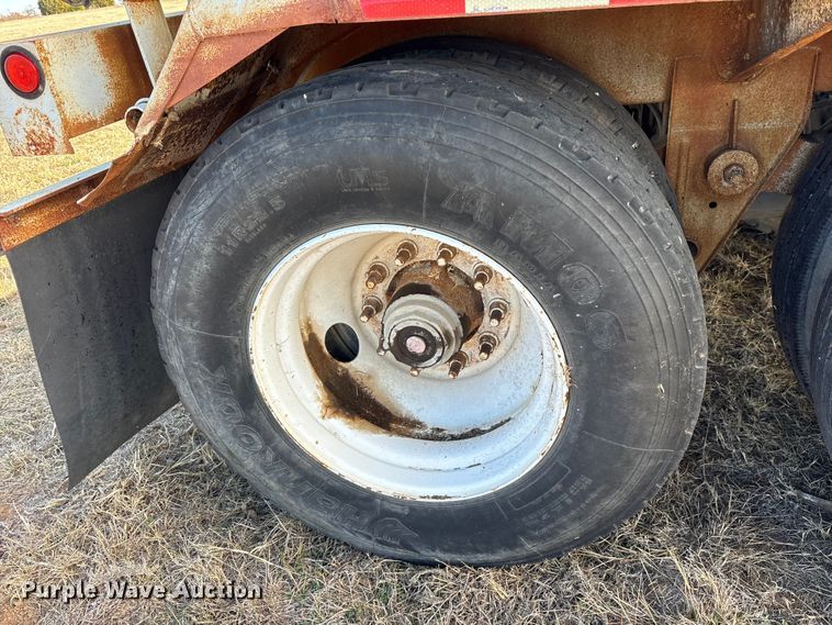 image for item ET7486 1975 Fruehauf pneumatic dry bulk trailer