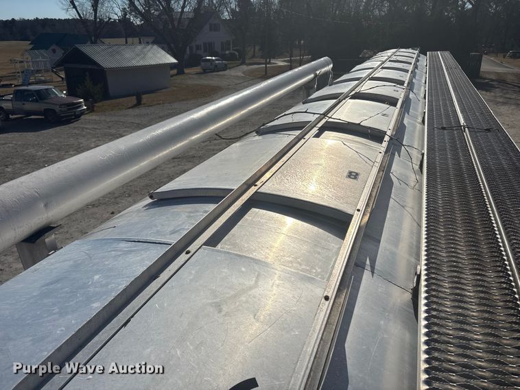 image for item ET8633 2006 Pinson feed delivery trailer