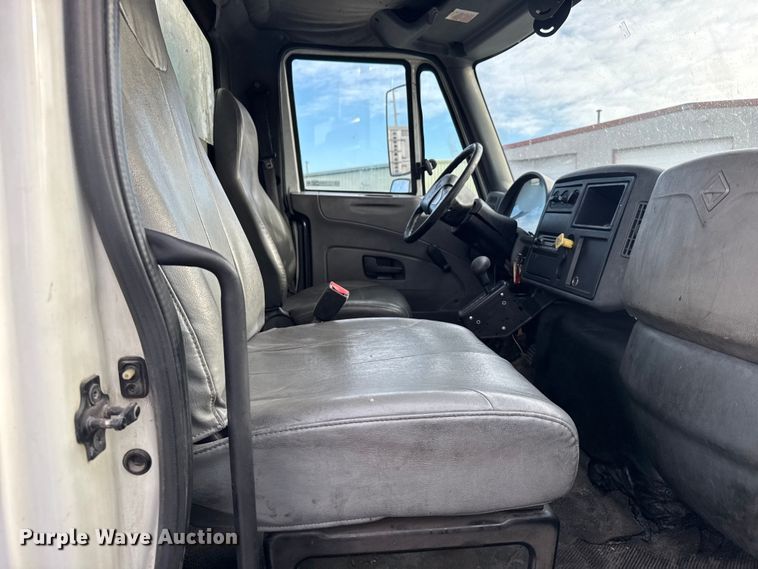 image for item EU6294 2008 International MA025 box truck