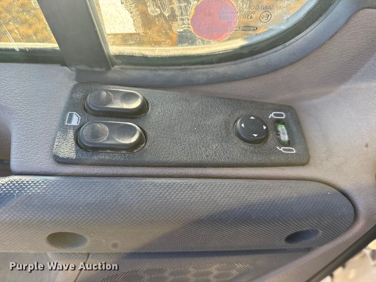 image for item FB0540 2012 Freightliner Cascadia semi truck