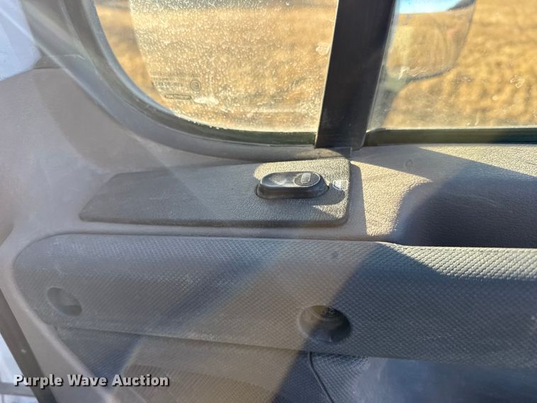 image for item FB0540 2012 Freightliner Cascadia semi truck