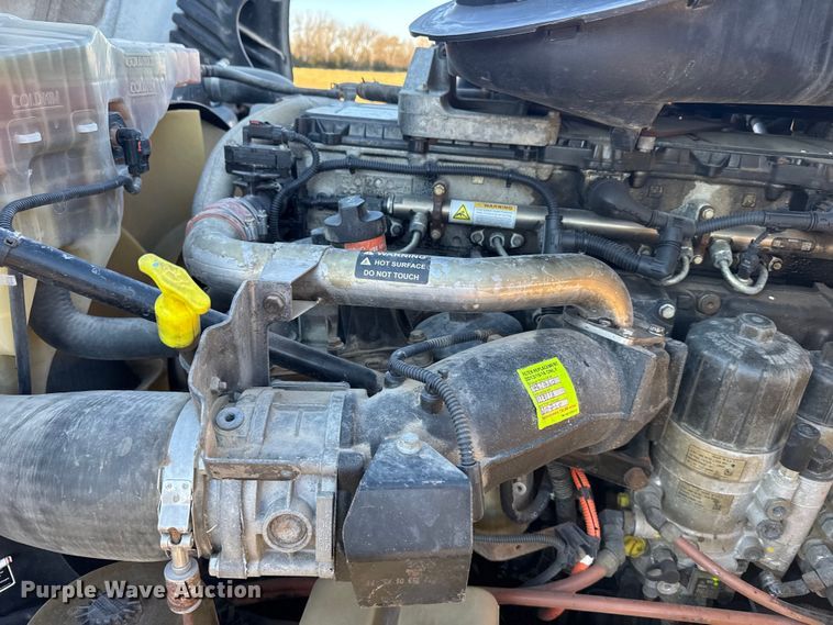 image for item FB0540 2012 Freightliner Cascadia semi truck