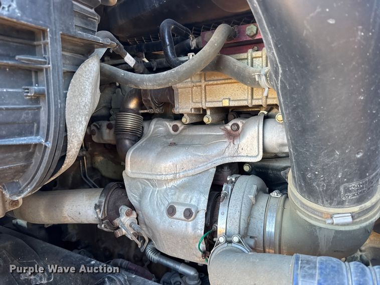 image for item FB0540 2012 Freightliner Cascadia semi truck