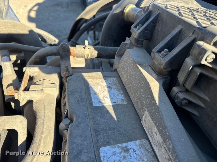 image for item FB0542 2016 Freightliner Cascadia semi truck