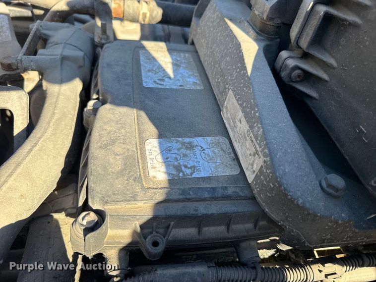 image for item FB0542 2016 Freightliner Cascadia semi truck