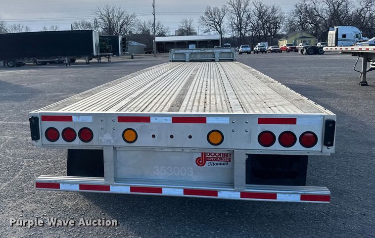 image for item FB0586 2021 Doonan  drop deck trailer