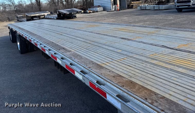 image for item FB0586 2021 Doonan  drop deck trailer