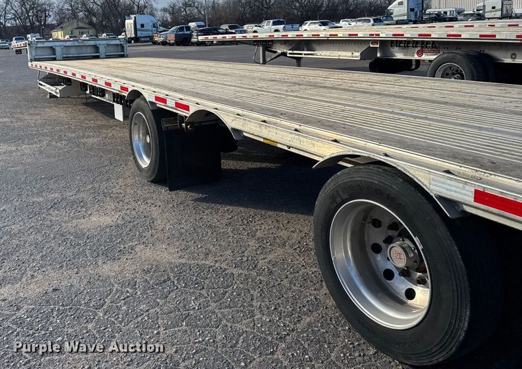 image for item FB0586 2021 Doonan  drop deck trailer