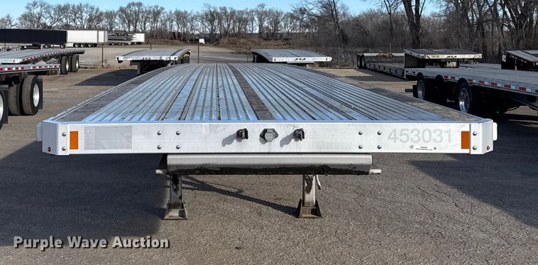 image for item FB0587 2021 Doonan  flatbed trailer