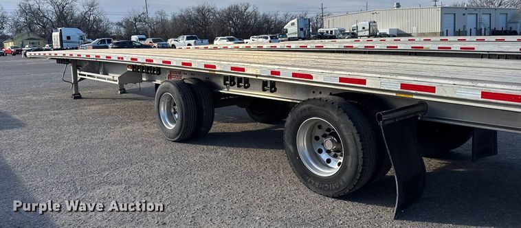 image for item FB0587 2021 Doonan  flatbed trailer