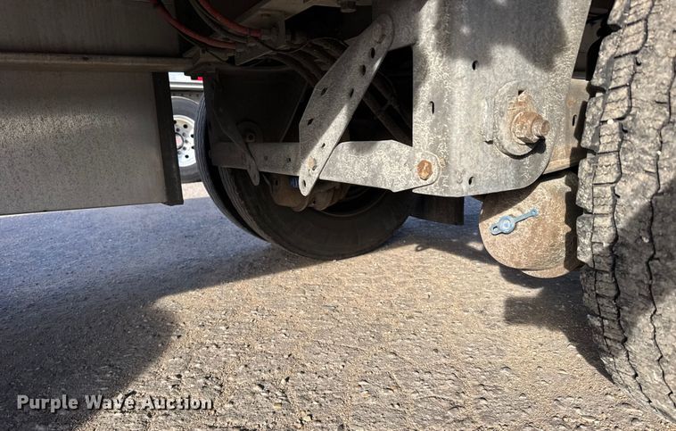 image for item FB0587 2021 Doonan  flatbed trailer