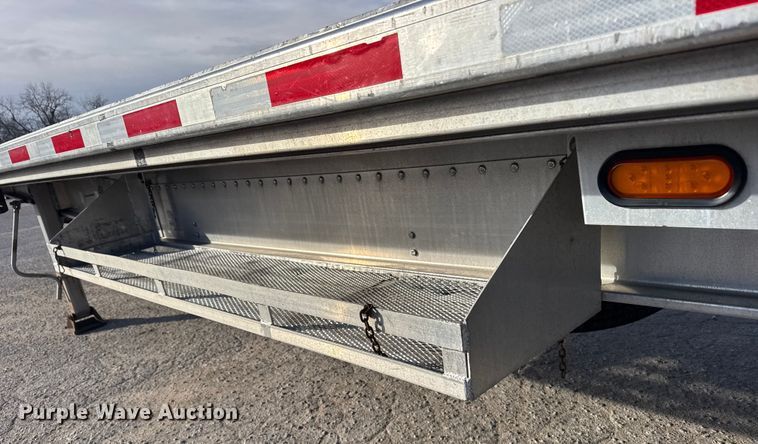 image for item FB0587 2021 Doonan  flatbed trailer