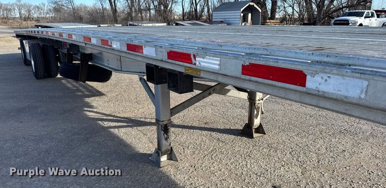image for item FB0587 2021 Doonan  flatbed trailer