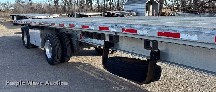 image for item FB0587 2021 Doonan  flatbed trailer