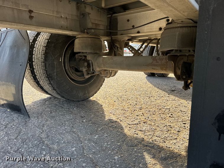 image for item FB0587 2021 Doonan  flatbed trailer