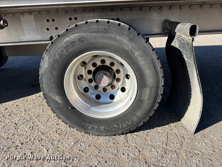 image for item FB0587 2021 Doonan  flatbed trailer