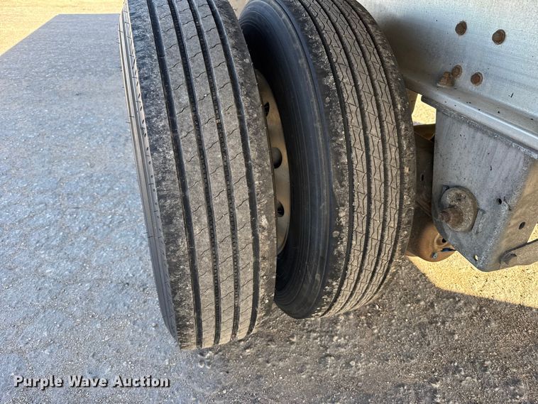 image for item FB0587 2021 Doonan  flatbed trailer