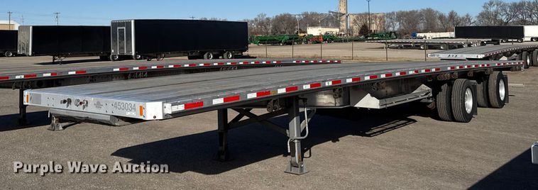 image for item FB0588 2021 Doonan  flatbed trailer