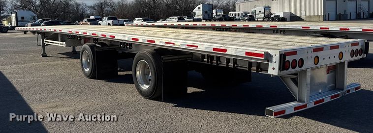 image for item FB0588 2021 Doonan  flatbed trailer
