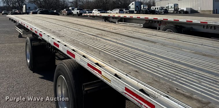 image for item FB0588 2021 Doonan  flatbed trailer