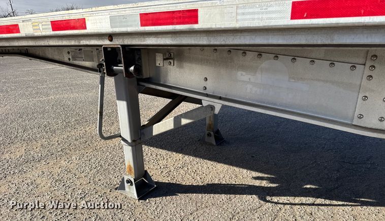 image for item FB0588 2021 Doonan  flatbed trailer