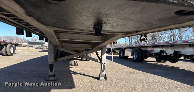 image for item FB0588 2021 Doonan  flatbed trailer