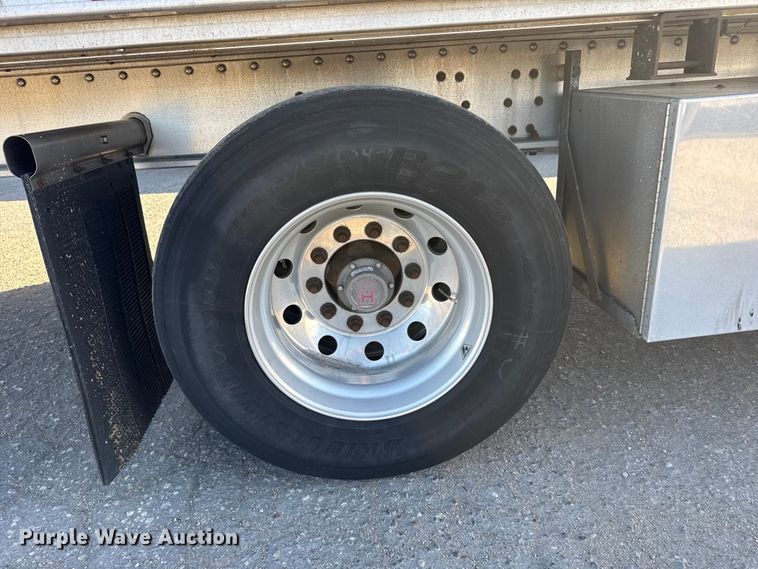 image for item FB0588 2021 Doonan  flatbed trailer