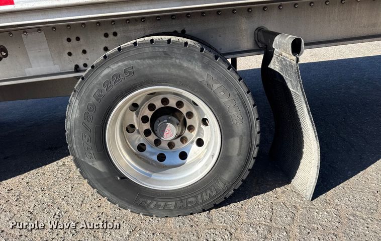 image for item FB0588 2021 Doonan  flatbed trailer