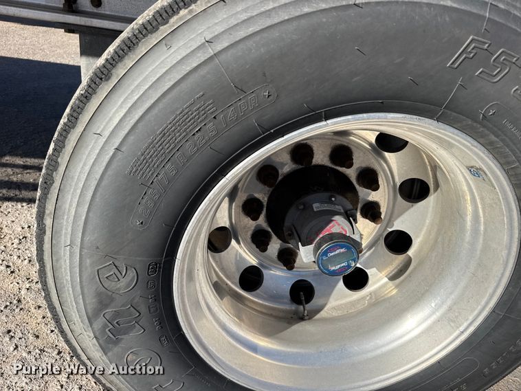 image for item FB0588 2021 Doonan  flatbed trailer