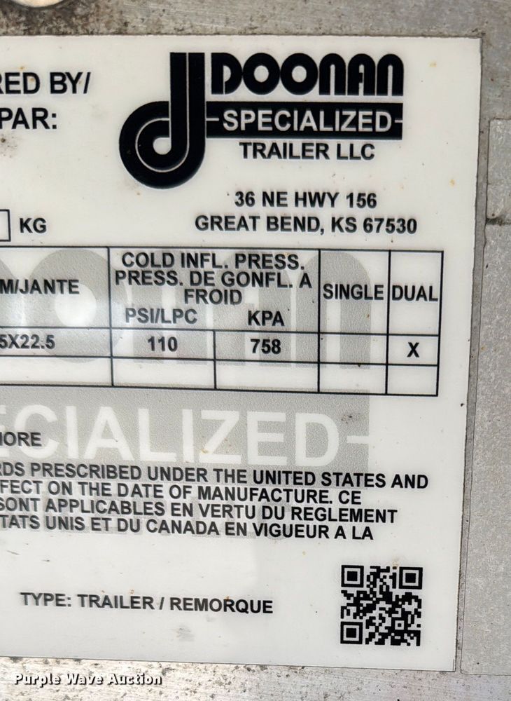 image for item FB0588 2021 Doonan  flatbed trailer