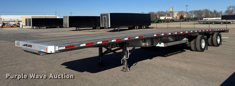 image for item FB0589 2021 Doonan  flatbed trailer