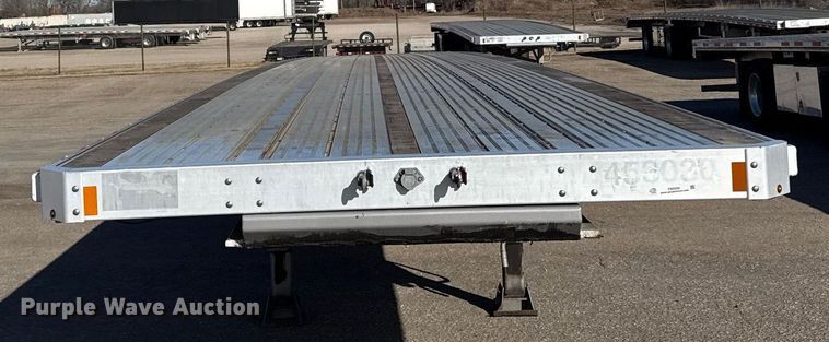 image for item FB0589 2021 Doonan  flatbed trailer