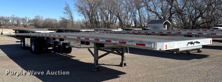 image for item FB0589 2021 Doonan  flatbed trailer