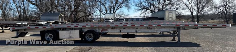 image for item FB0589 2021 Doonan  flatbed trailer