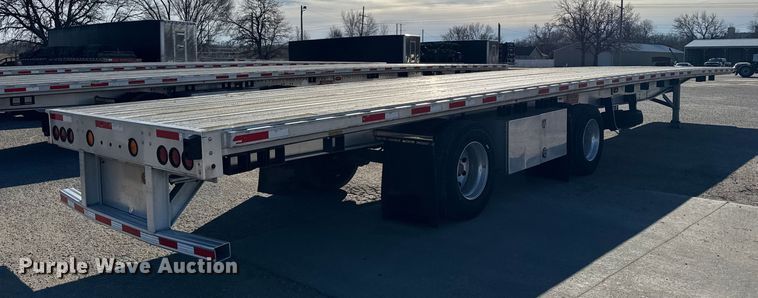 image for item FB0589 2021 Doonan  flatbed trailer