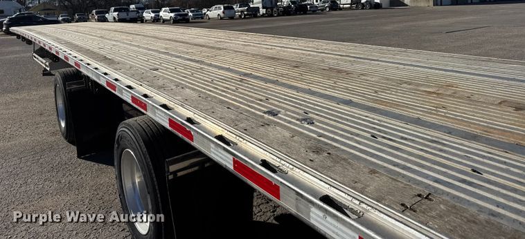 image for item FB0589 2021 Doonan  flatbed trailer