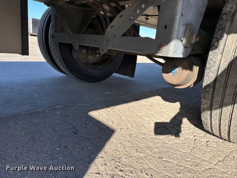 image for item FB0589 2021 Doonan  flatbed trailer