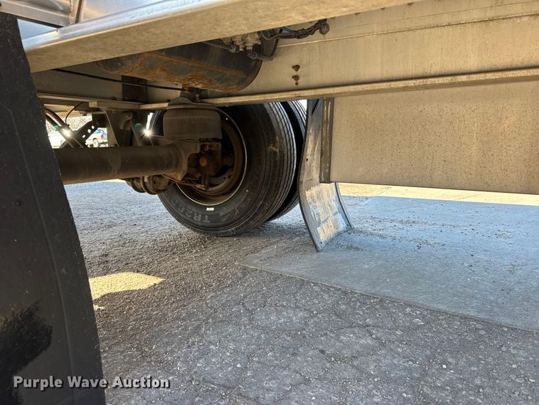 image for item FB0589 2021 Doonan  flatbed trailer