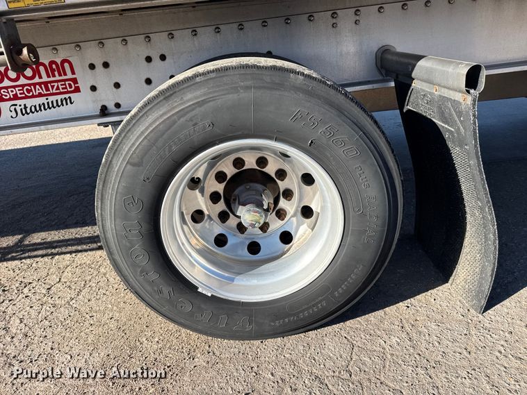 image for item FB0589 2021 Doonan  flatbed trailer