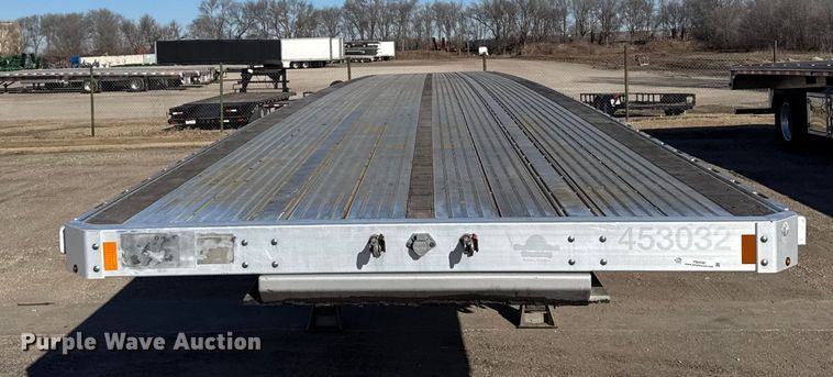 image for item FB0590 2021 Doonan  flatbed trailer
