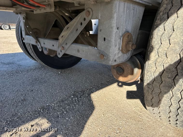 image for item FB0590 2021 Doonan  flatbed trailer