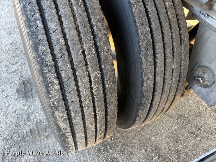 image for item FB0590 2021 Doonan  flatbed trailer