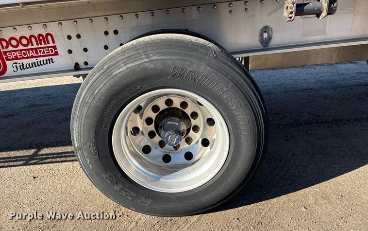 image for item FB0590 2021 Doonan  flatbed trailer