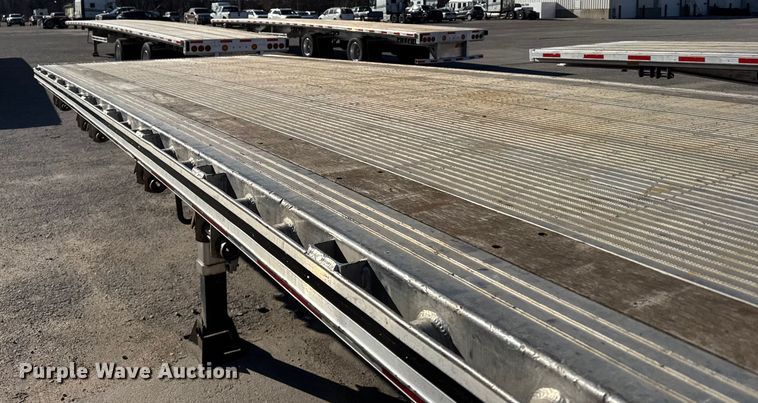 image for item FB0591 2019 Mac Trailer Manufacturing flatbed trailer