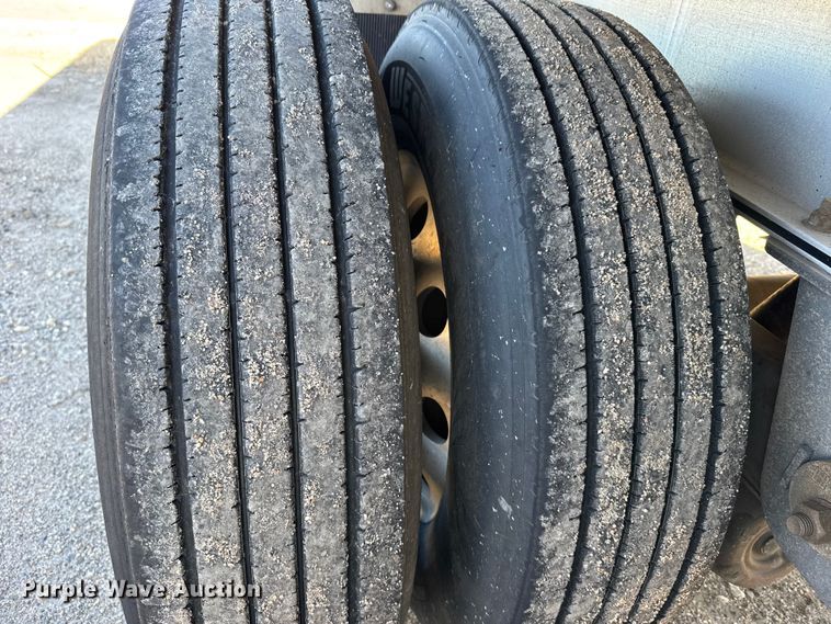 image for item FB0591 2019 Mac Trailer Manufacturing flatbed trailer