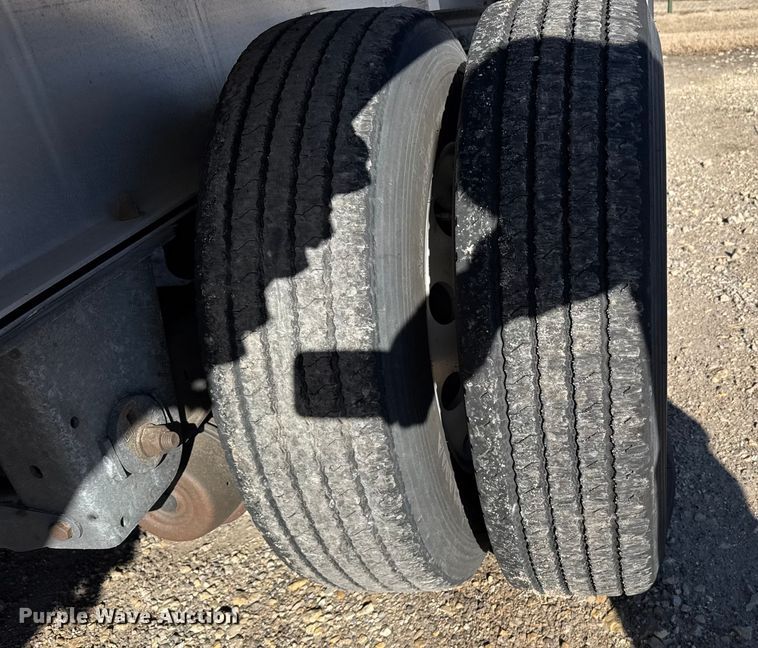 image for item FB0591 2019 Mac Trailer Manufacturing flatbed trailer