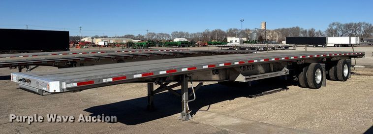 image for item FB0592 2021 Doonan  flatbed trailer
