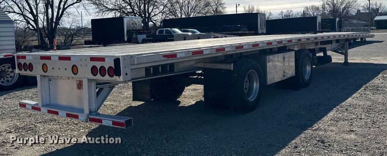 image for item FB0592 2021 Doonan  flatbed trailer