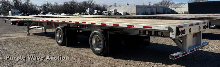 image for item FB0592 2021 Doonan  flatbed trailer