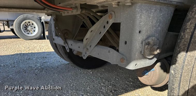 image for item FB0592 2021 Doonan  flatbed trailer